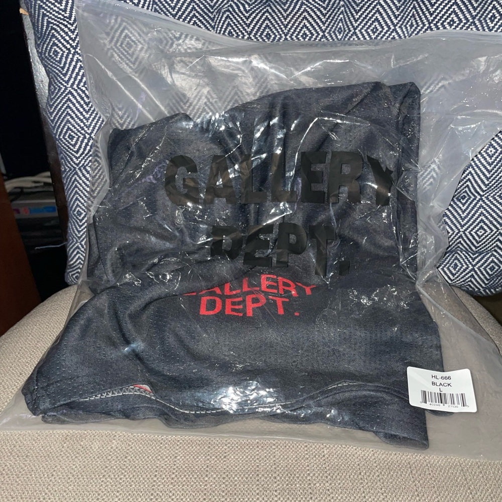 Gallery Dept Black and Red Men Shorts